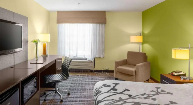 Номер Standard Sleep Inn And Suites