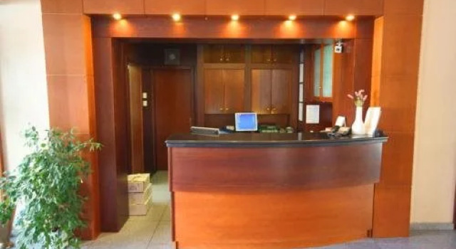 Xenia Hotel Drama