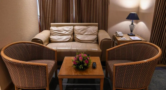Полулюкс Juffair Grand Hotel