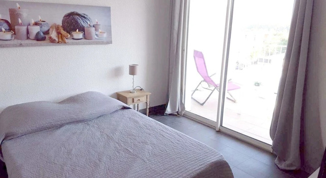 Apartment With one Bedroom in Porto-vecchio, With Furnished Terrace and Wifi - 10 km From the Beach, Rezerwuj Apartament Hotele w Korsyka z parkingiem, Parking