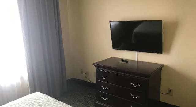 Номер Standard Days Inn & Suites by Wyndham Tucker/Northlake