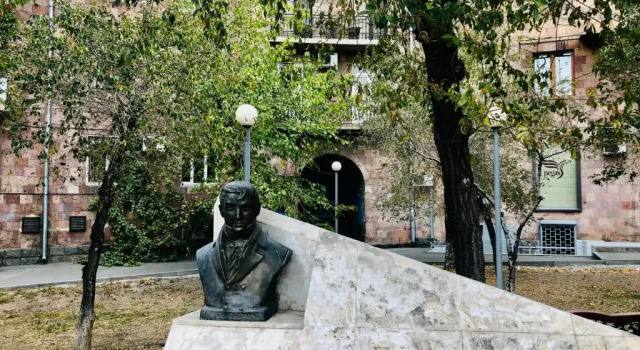 Апартаменты Masur House and Tours