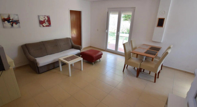 Spacious apartment with terrace,200 m distant from the beach !, Foglalás Apartman Pag Pag