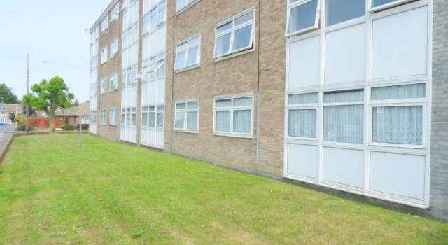 Wentworth Apartment with 2 bedrooms, Superfast Wi-Fi and private parking, Rezervați Apartament Sittingbourne Kent, aproape de AquaManda