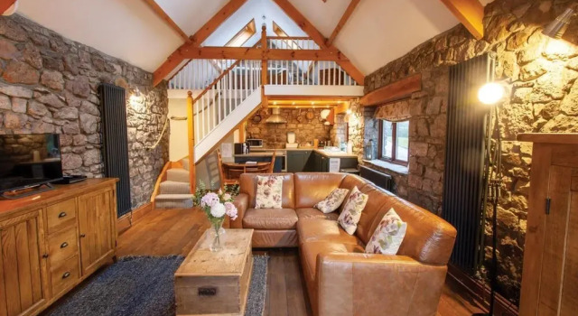 Hill End Barn - 1 Bed Barn Conversion - Llangennith, Забронировать Отель Отели Понтардауэ с парковкой, Парковка