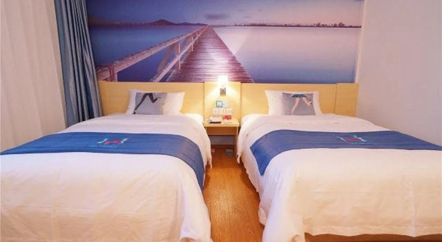 Pai Hotel Zhuhai Gongbei Port City Rail Terminal