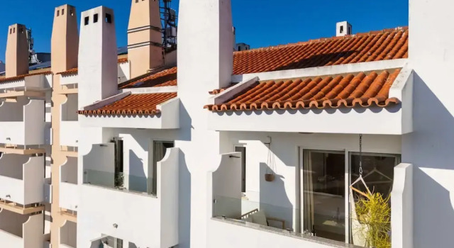 Апартаменты Montechoro Sea View 3 Bedroom Apartment