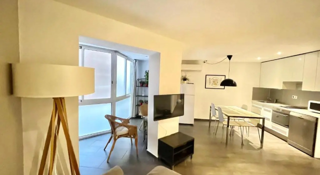 Gorgeous Apartment In Downtown, Забронировать Апартаменты/квартира Апартаменты Барселоны, рядом с Театр Goya, Апартаменты/квартира
