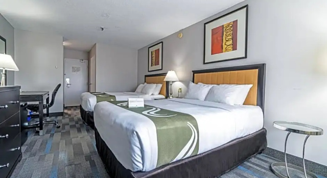Номер Standard HFX Airport Hotel