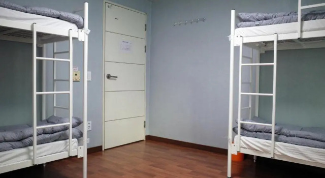 Кровать в общем номере YaKorea Hostel Gangnam