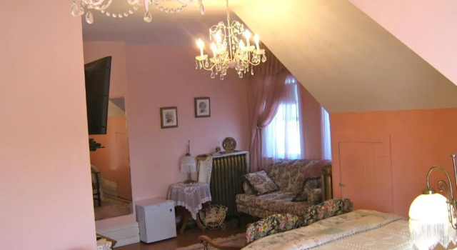 Двухместный люкс Wakamow Heights Bed and Breakfast