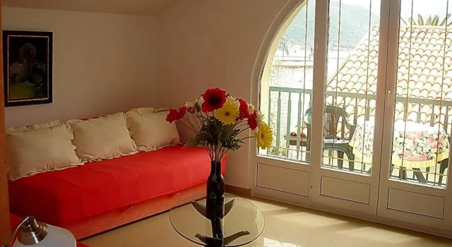 Студия с балконом и с видом на море Apartments Odalović