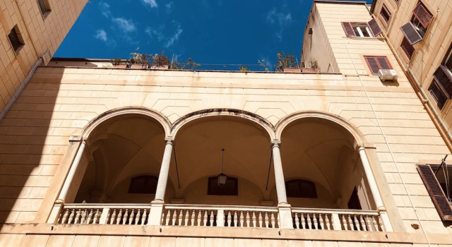 Palazzo Ventimiglia Lodge & Suites, Забронировать Отель Палермо Сицилия, рядом с San Francesco D'Assisi Basilica - Palermo