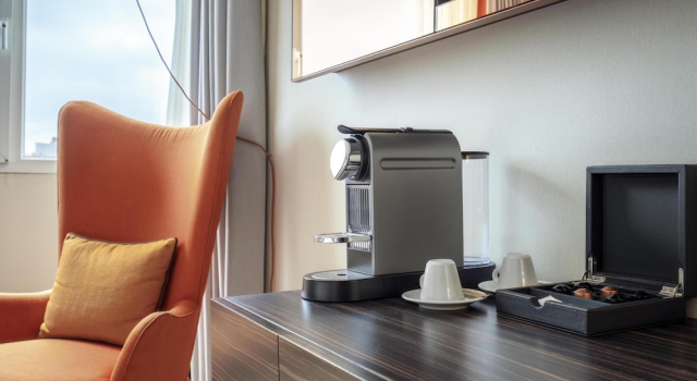 Двухместный номер Deluxe с видом на сад DoubleTree by Hilton Paris Boulogne