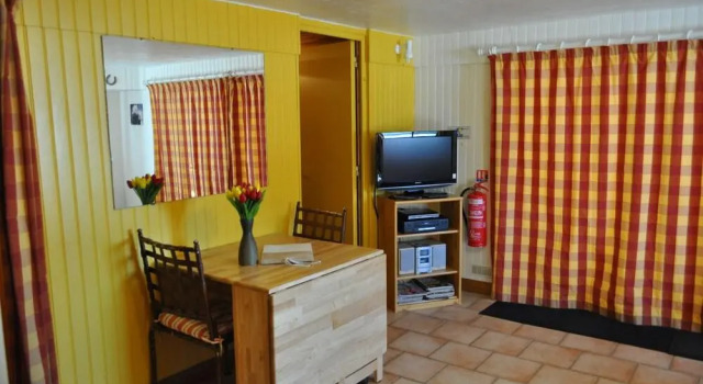 Domaine des Guernazelles, Buchen Sie Hotel Valderoure Route Napoléon