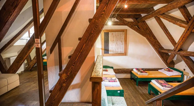 Кровать в общем номере Hostel 99