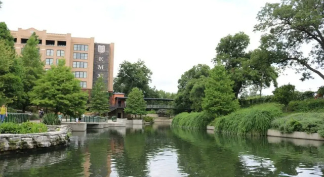 Awesome Place 2br/2ba Near Downtown and Riverwalk