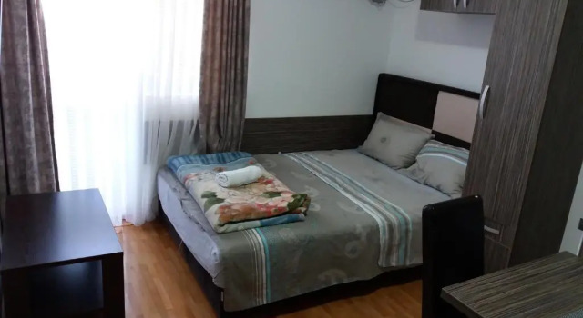 Студия с балконом и с красивым видом из окна Apartments Kojic