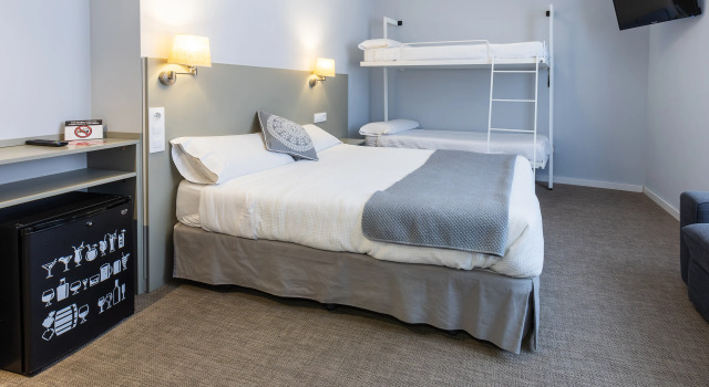 Одноместный семейный люкс Premium Hostal Gran Vía