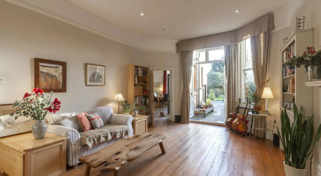 onefinestay - Queen's Park private homes, Забронировать Отель Отели Лондона 5 звезд, рядом с Квинс Парк, 5*