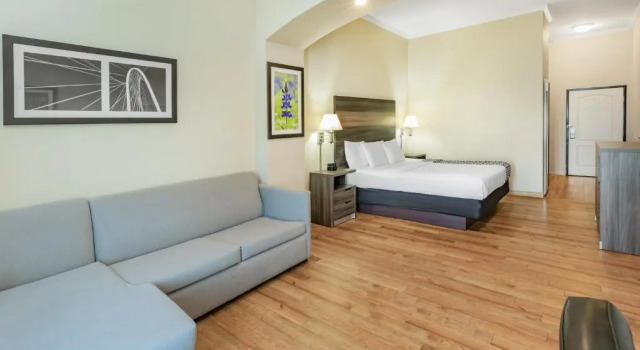 Номер Standard La Quinta by Wyndham Garland Harbor Point