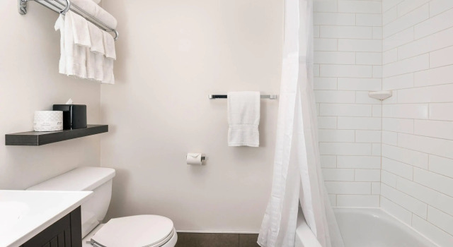 Двухместный номер Standard Quality Inn & Conference Centre Kingston Central