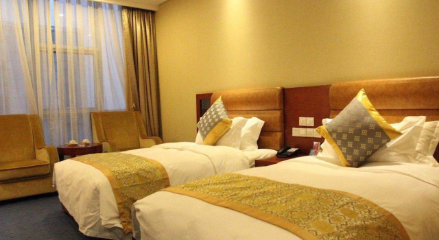 qingdao tianrunjinwang hotel