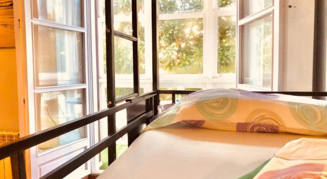 Кровать в общем номере Hostel Santander