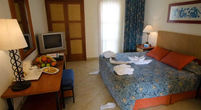 Номер Standard с видом на гавань Marina Plaza Hotel, Tala Bay