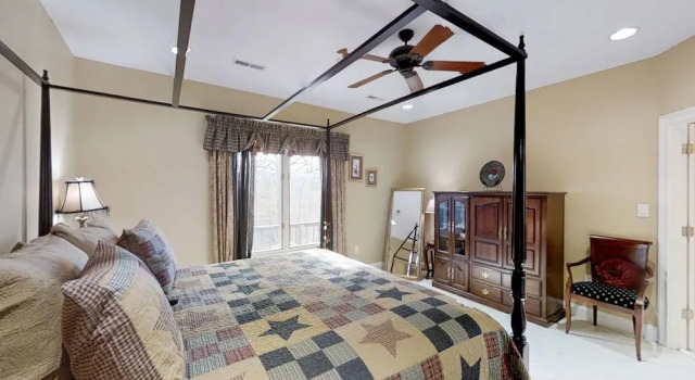 Enchanted Primrose 2 Bedroom Chalet by RedAwning