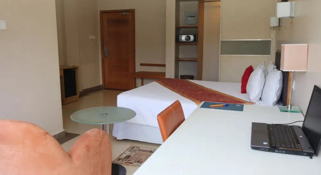 Двухместный номер Business с видом на поле для гольфа Metropole Hotel Kampala