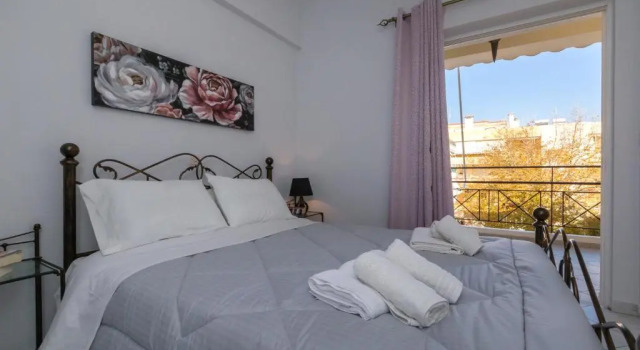 Liros House, Book Apartment Hotels in Central Greece with Parking, Parking