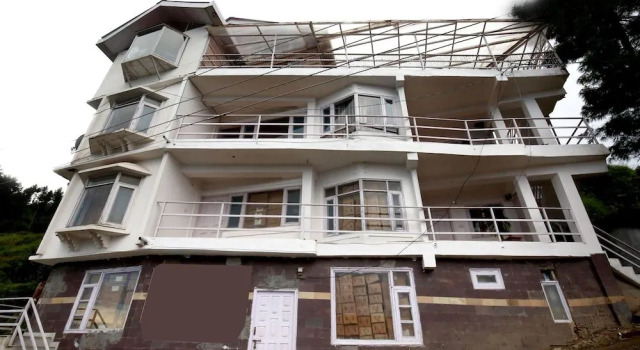 OYO 9346 Home Spacious 4BHK Valley View Fagu, Foglalás Szálloda Fagu Himachal Pradesh