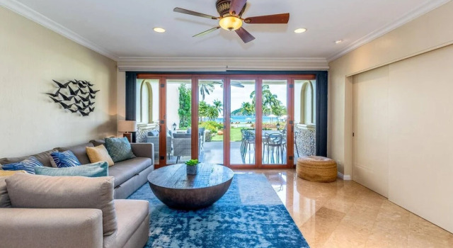Spacious Open-Concept Condo with Stylish Design, Direct Beach Access & Resort-Style Amenities