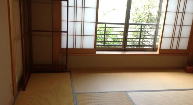 Okesho Ryokan, Забронировать Гостевой дом Отели Тойока с парковкой, рядом с Hyogo Prefectural Maruyamagawa Kouen, Парковка