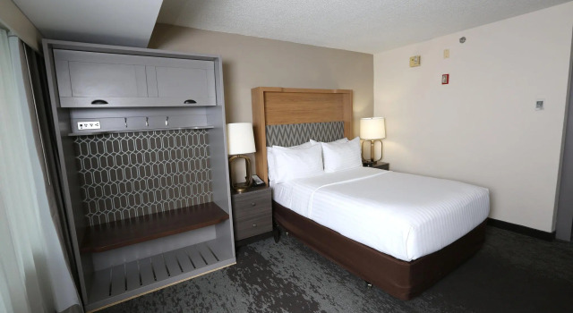 Двухместный номер Standard Holiday Inn Chicago North Shore by IHG