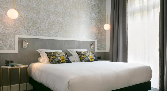 Номер Standard Continental Hotel