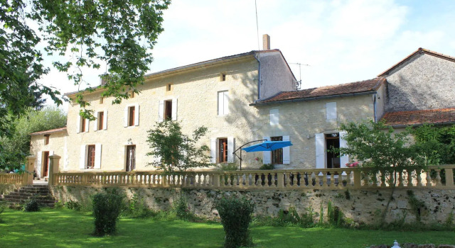 Château Puygrenier, Rezerwuj Hotel Hotele w Red Perigord z basenem, Basen