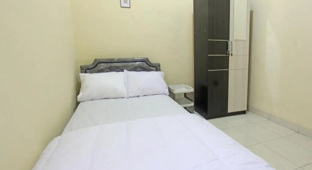 OYO 91777 Kemuning Guesthouse, Book Hotel Hotels in Lombok with Parking, Parking