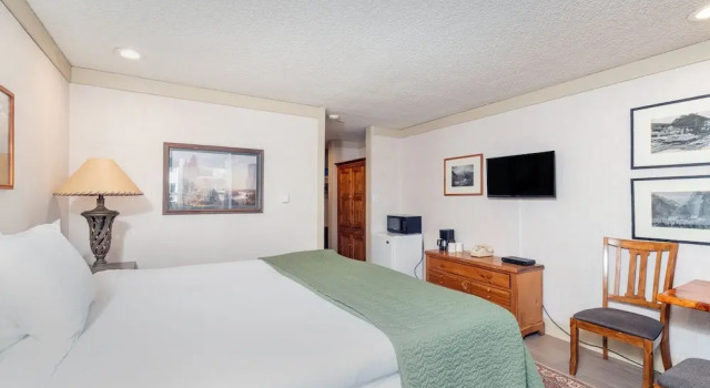 Mountainside Inn 221 1 Bedroom Hotel Room by Alpine Lodging Telluride, Buchen Sie Hotel Hotels in Telluride ski mit Parkplatz, Parkplätze