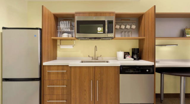 Четырёхместная студия Home2 Suites By Hilton York