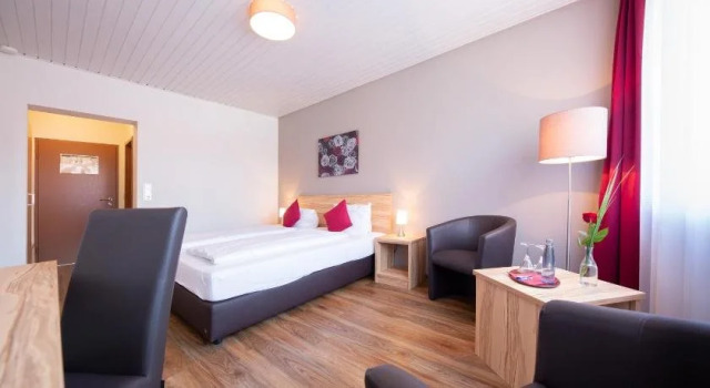 Hotel Restaurant Haus Waldesruh, Забронировать Отель Отели Пфальцский Леса с завтраком, Завтраки