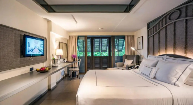Двухместный номер Urban с балконом и с видом на город Riva Surya Bangkok