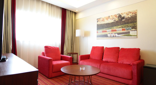 Holiday Inn Express Shanghai New Hongqiao, Varaa Hotelli Qingpu Shanghai