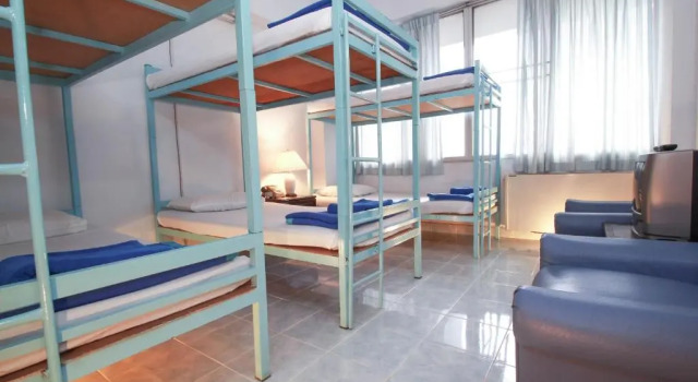 Кровать в общем номере The International Hotel Chiang Mai - YMCA
