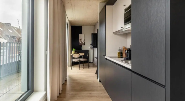 Люкс с балконом Limehome Düsseldorf Stresemannstraße - Digital Access