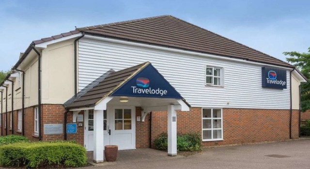 Travelodge London Northolt, Забронировать Отель Отели Большого Лондона с парковкой, Парковка