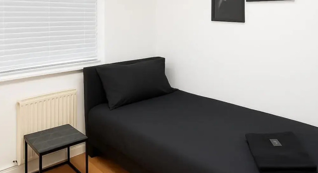 Rylstone Retreat - 4 Bedroom House in Reading, Забронировать Отель Отели Англии 3 звезды, 3*