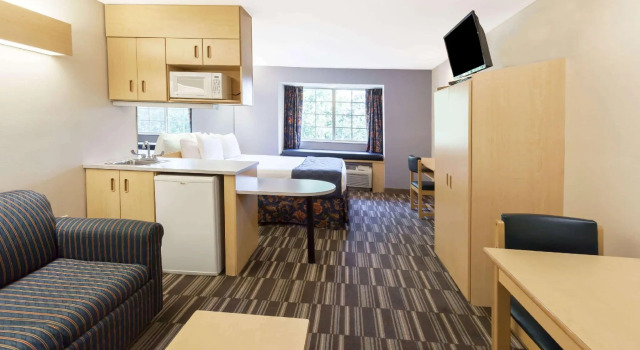 Люкс Microtel Inn & Suites by Wyndham Conyers/Atlanta Area