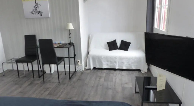 Семейный номер Standard Logis Hotels - Au Colombier du Touron